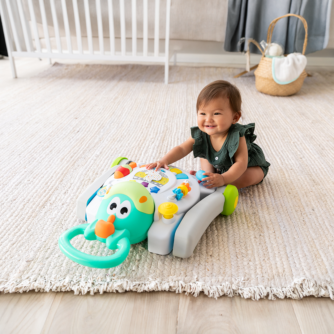3 IN 1 SIT, WALK & PLAY ACTIVITY TABLE WALKER™
